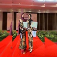 Mahasiswa KPI UIN Gus Dur Pekalongan Raih Penghargaan Duta Batik Jawa Tengah 2025
