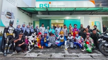 Bukan Sekadar Berbagi: Kolaborasi Unik KOPMA-MENWA UIN Gus Dur dan MES Pekalongan Sulap Pembagian Takjil Jadi Edukasi yang Menghibur