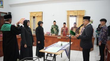 Rektor UIN Gus Dur Resmi Lantik Sekretaris Prodi Gizi dan Teknik Industri Fakultas Saintek