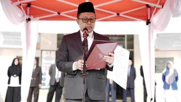 Upacara Peringatan HUT RI, Rektor Pesan Teruskan Perjuangan Gus Dur