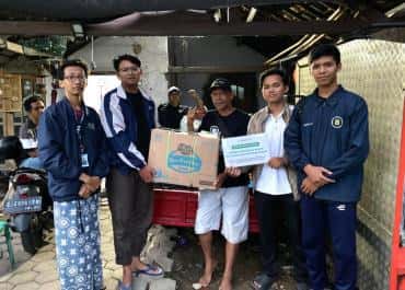 Mahasiswa KKN UIN Gus Dur Pekalongan Salurkan Bantuan Logistik Untuk Korban Banjir di Pekalongan