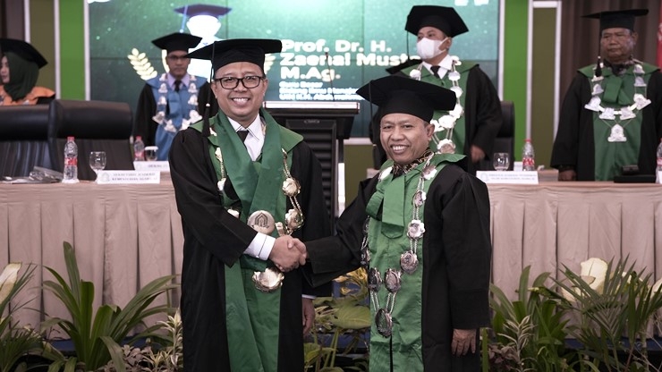 Rektor UIN Gus Dur Resmi Dikukuhkan Sebagai Guru Besar Bidang Ilmu Manajemen Pendidikan