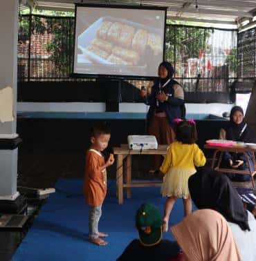 KKN UIN Gus Dur Kelompok 21 Adakan Penyuluhan Inovasi Menu Pemberian Makanan Tambahan (PMT) untuk Balita kepada Kader Posyandu