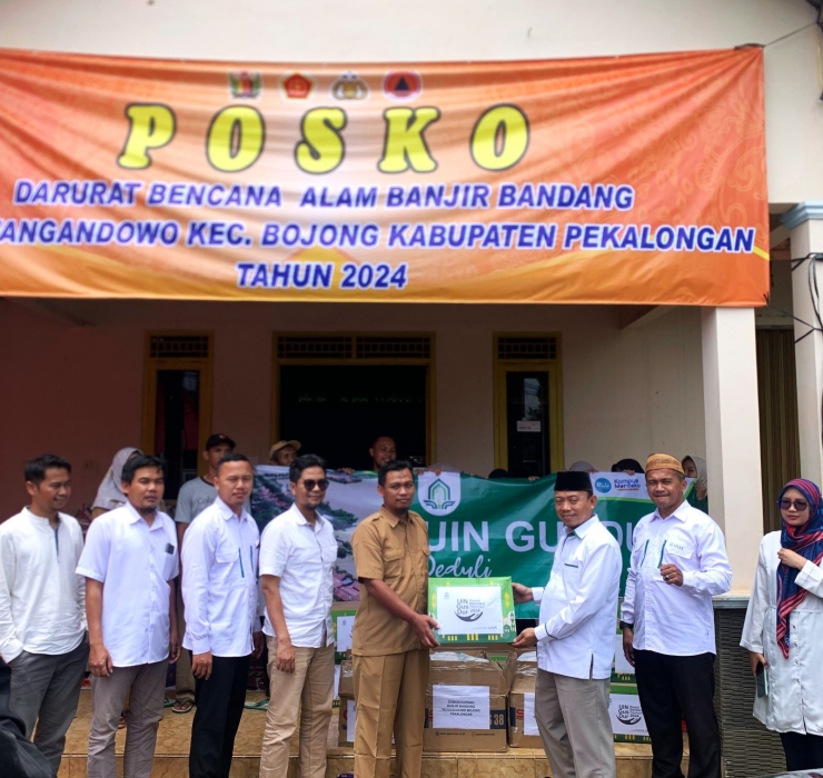 UIN Gus Dur Pekalongan Berikan Bantuan Donasi Kepada Korban Bencana Banjir Desa Wangandowo Kabupaten Pekolangan