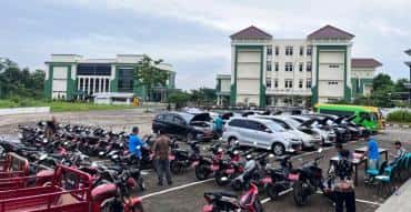 UIN K.H. Abdurrahman Wahid Pekalongan Selenggarakan Apel Kendaraan Dinas Tahun 2025