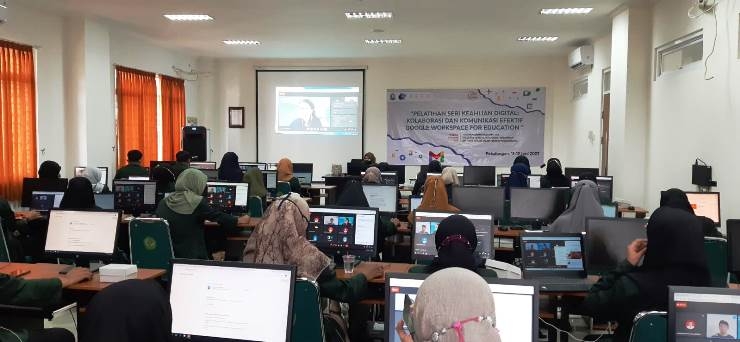 Usung Tema "Google Workspace For Education", Jurusan Tadris Matematika Gandeng Refo Indonesia Bekali Mahasiswa Dengan Pelatihan Seri Keahlian Digital