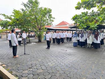 Katim OKH Soroti SKP dan Tata Kelola ASN dalam Apel Pagi UIN Gus Dur