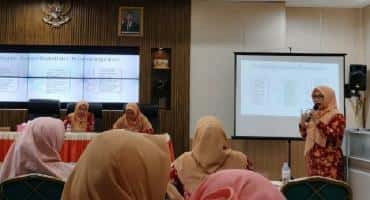 DWP UIN Gusdur Gelar Seminar Parenting: “From Struggle to Strength”
