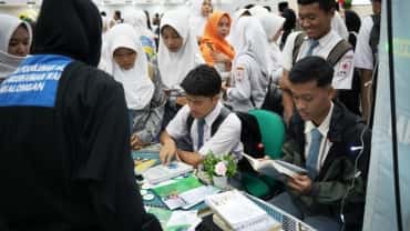 Siswa SMA/MA/SMK Se-Eks Karesidenan Pekalongan Antusias Ikuti Campus Tour 2025 UIN Gus Dur