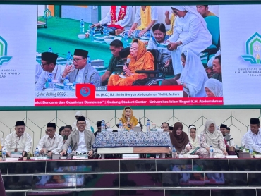 Dari Sahur Menuju Persaudaraan Bangsa: Pesan Kemanusiaan Nyai Shinta di UIN Gus Dur Pekalongan
