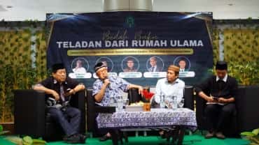 Gus Umar Wahid Paparkan Kisah Keluarga Ulama dalam Bedah Buku di UIN Gus Dur Pekalongan