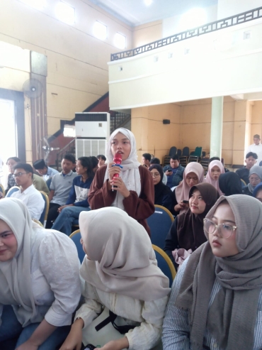 Sosialisasi Penerimaan Mahasiswa Baru, MHKI UIN Gus Dur Sasar Mahasiswa HKI dalam Seminar Nasional