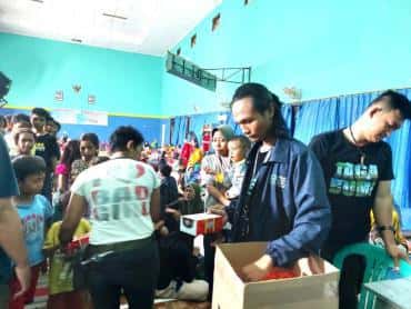 Mahasiswa KKN UIN Gus Dur Bantu Ratusan Warga Terdampak Banjir di Pekalongan