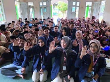 Minimalisir Kasus Bullying, Mahasiswa KKN UIN Gus Dur Adakan Sosialisasi di MTS Tholabuddin Warungasem