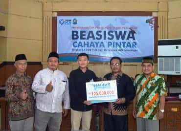 Yayasan Baitul Maal PLN Serahkan Beasiswa ke 67 Mahasiswa IAIN Pekalongan